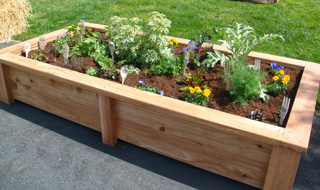 planters-raised-beds-320x190